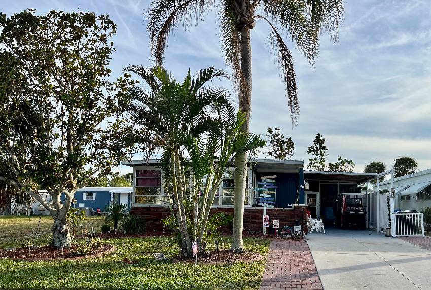 980 Lucaya a Venice, FL Mobile or Manufactured Home for Sale