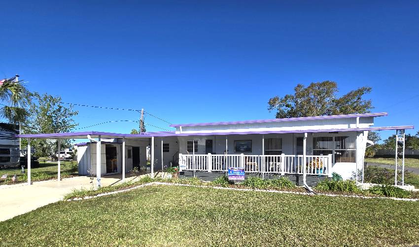 Mobile home for sale in Palmetto, FL