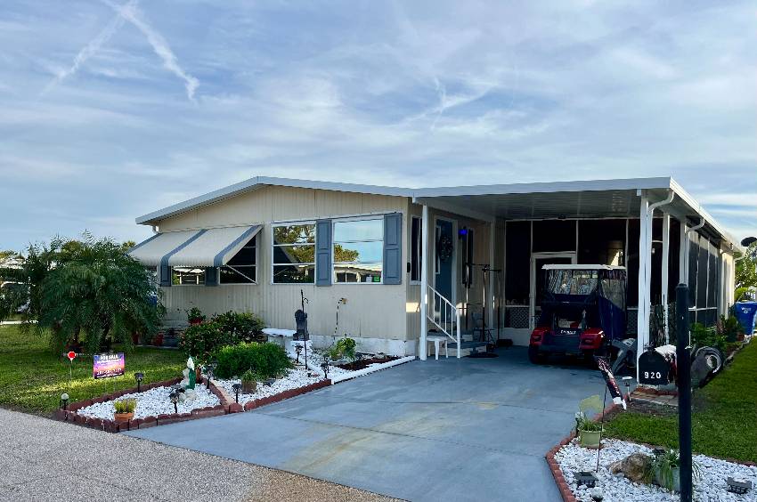 Mobile home for sale in Vencie, FL