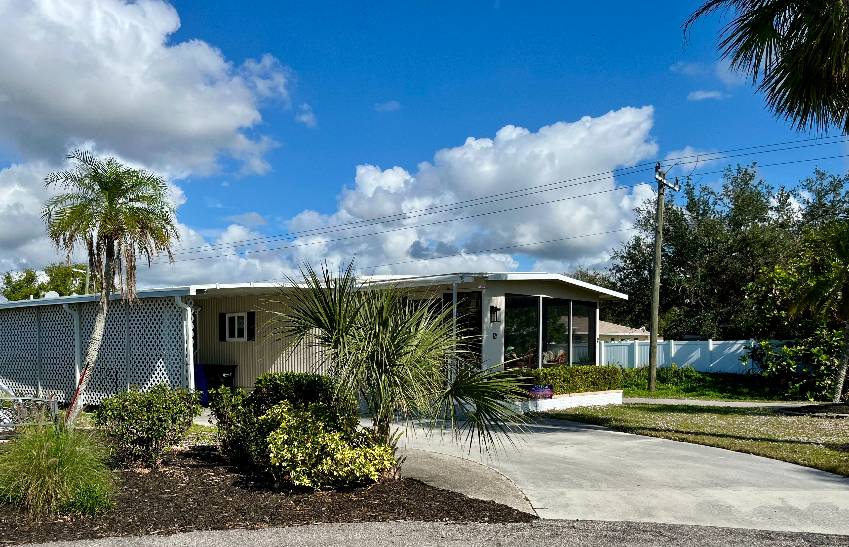 989 Ybor a Venice, FL Mobile or Manufactured Home for Sale