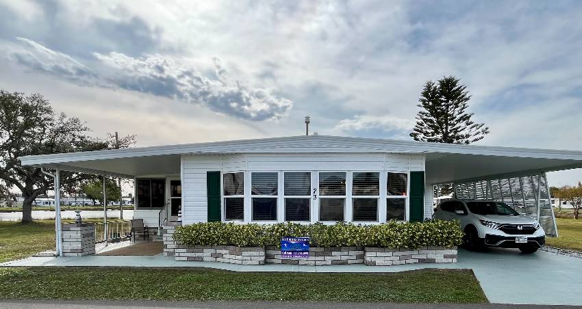 Mobile home for sale in Palmetto, FL