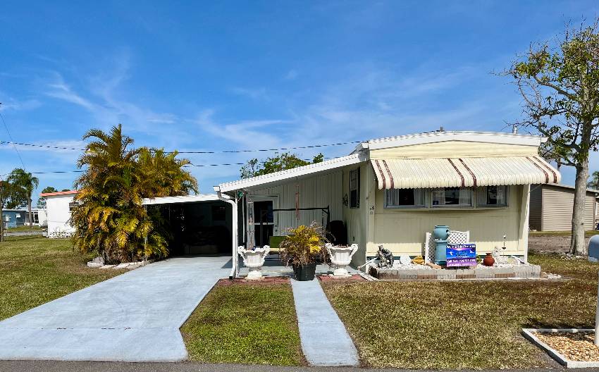 Mobile home for sale in Palmetto, FL