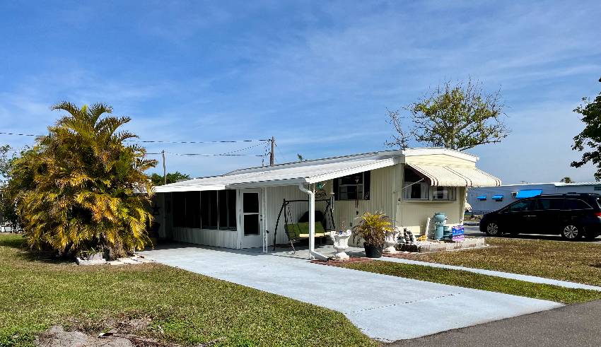 14 Imperial Ave a Palmetto, FL Mobile or Manufactured Home for Sale