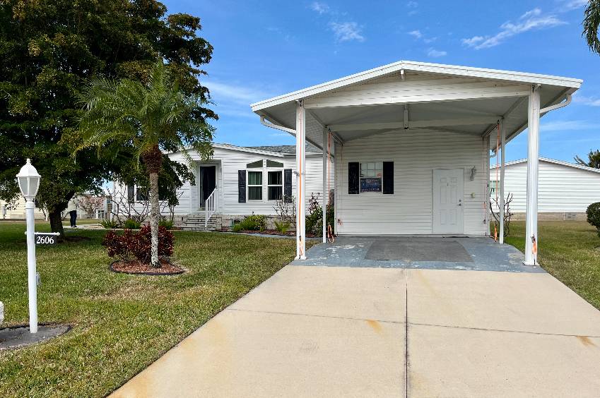 Mobile home for sale in Palmetto, FL