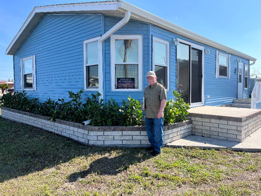 Mobile home for sale in Bradenton, FL