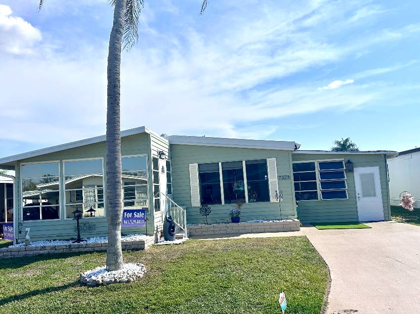 Mobile home for sale in Ellenton, FL