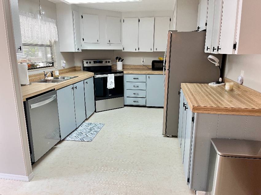 1224 N Indies Circle a Venice, FL Mobile or Manufactured Home for Sale