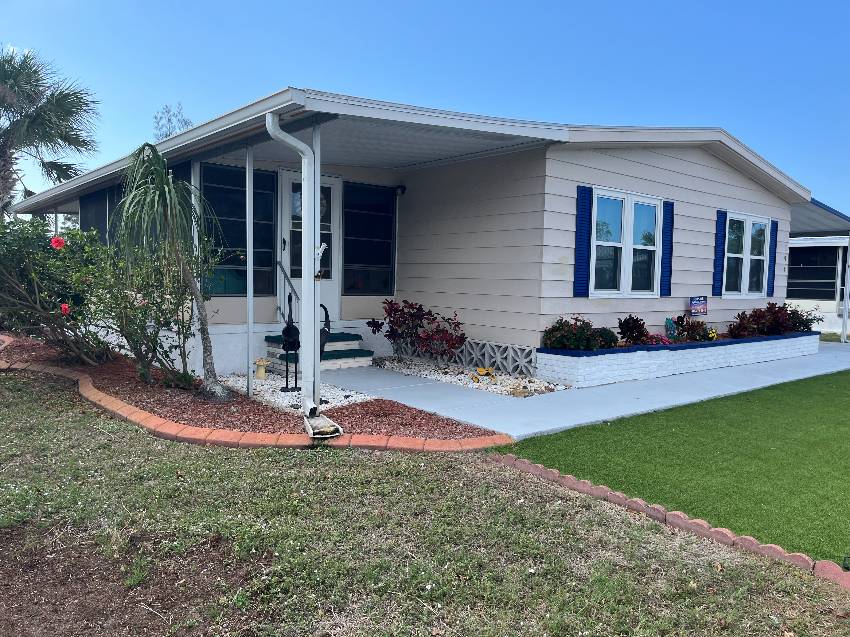 194 Guava Circle a Bradenton, FL Mobile or Manufactured Home for Sale