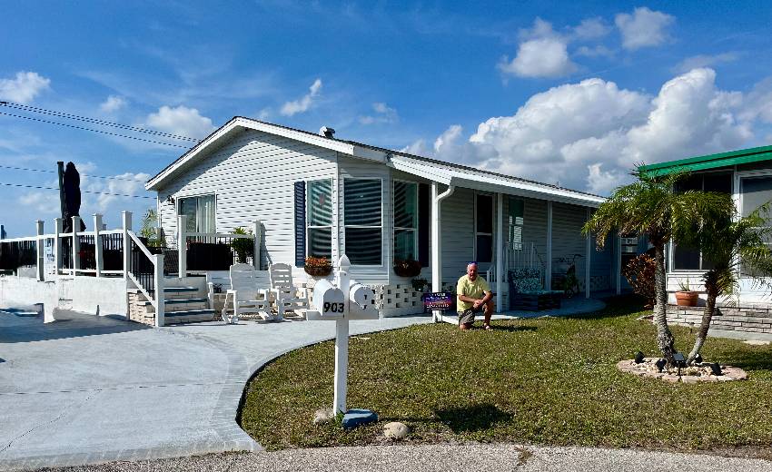 903 Bonaire a Vencie, FL Mobile or Manufactured Home for Sale