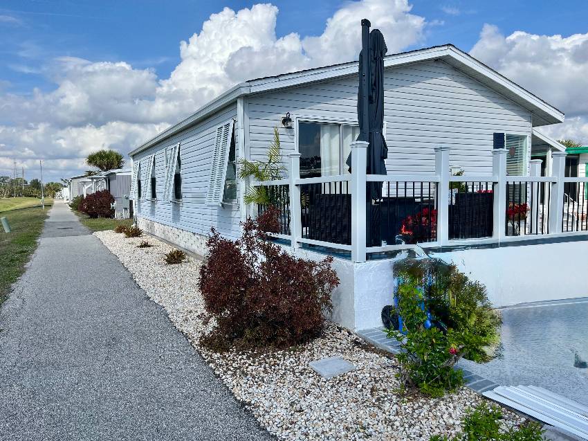 903 Bonaire a Vencie, FL Mobile or Manufactured Home for Sale