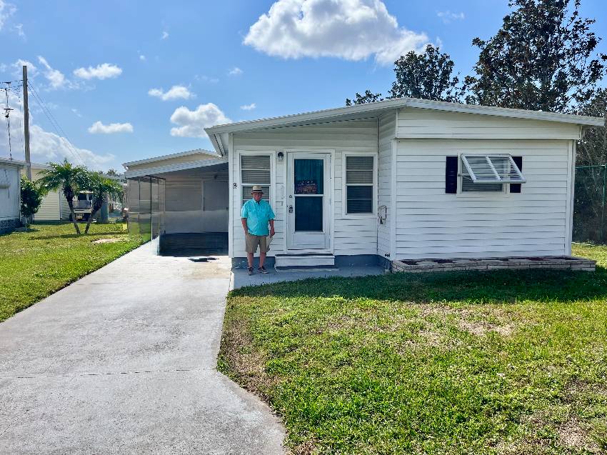 Mobile home for sale in Bradenton, FL