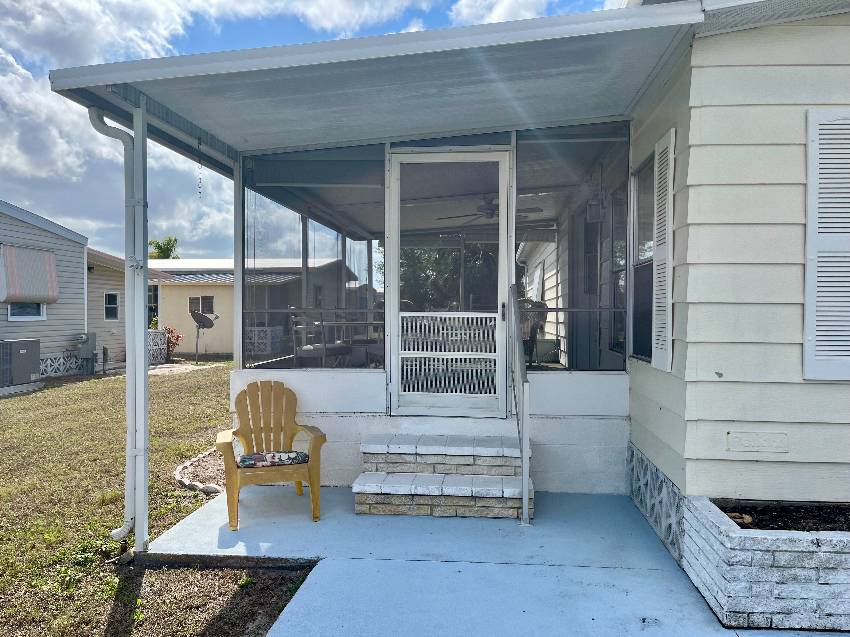 195 Guava Circle a Bradenton, FL Mobile or Manufactured Home for Sale