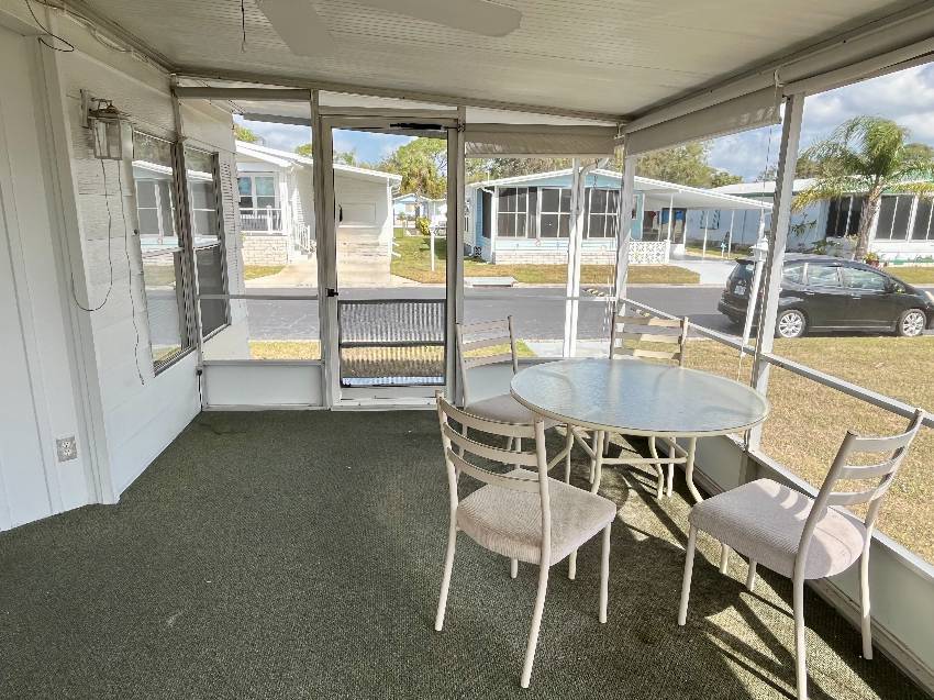 195 Guava Circle a Bradenton, FL Mobile or Manufactured Home for Sale