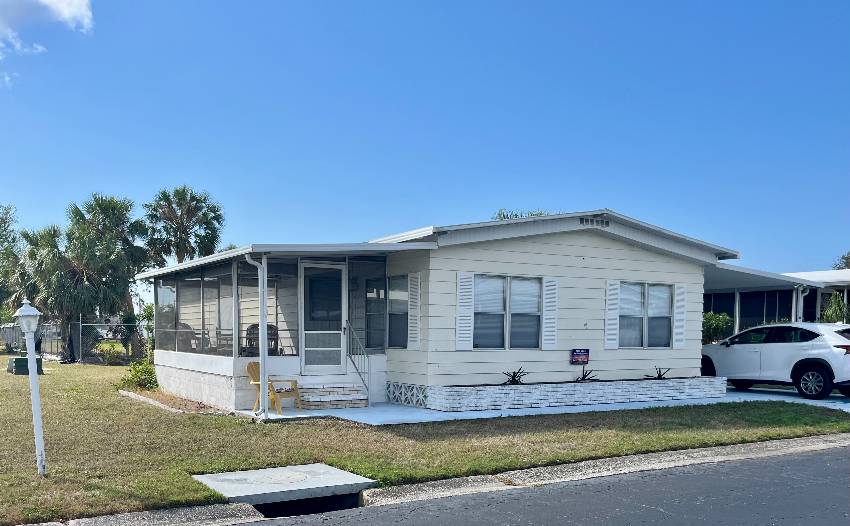 195 Guava Circle a Bradenton, FL Mobile or Manufactured Home for Sale