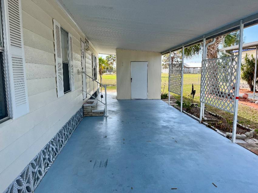 195 Guava Circle a Bradenton, FL Mobile or Manufactured Home for Sale