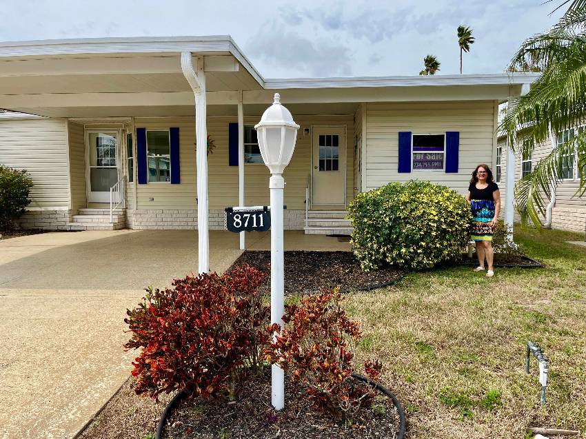 Mobile home for sale in Palmetto, FL