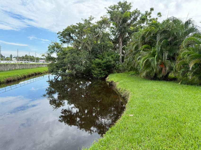 Mobile home for sale in Ellenton, FL
