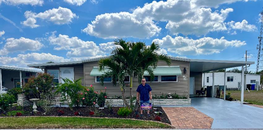 912 Zacapa a Venice, FL Mobile or Manufactured Home for Sale