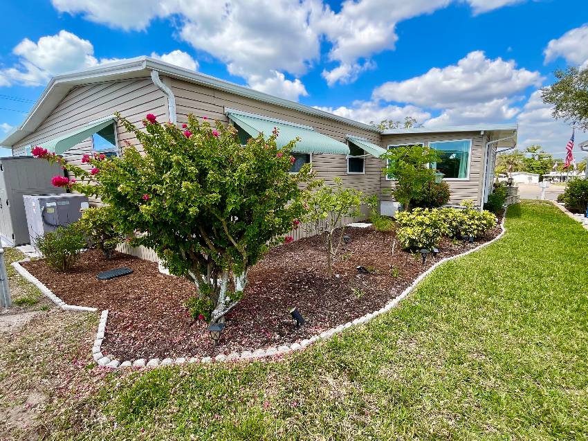 912 Zacapa a Venice, FL Mobile or Manufactured Home for Sale