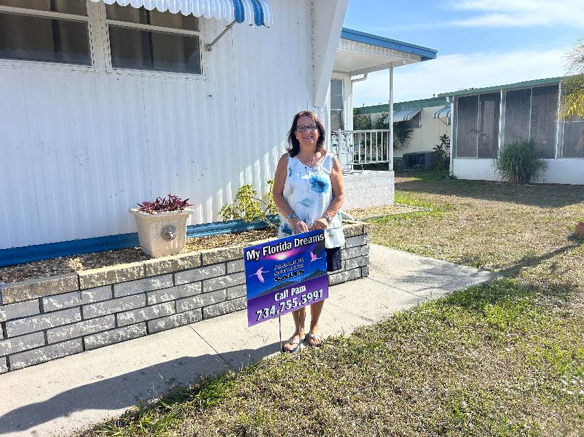 Mobile home for sale in Palmetto, FL