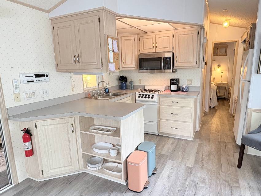 1300 N River Rd Lot W82 a Venice, FL Mobile or Manufactured Home for Sale