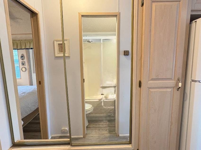 1300 N River Rd Lot W82 a Venice, FL Mobile or Manufactured Home for Sale