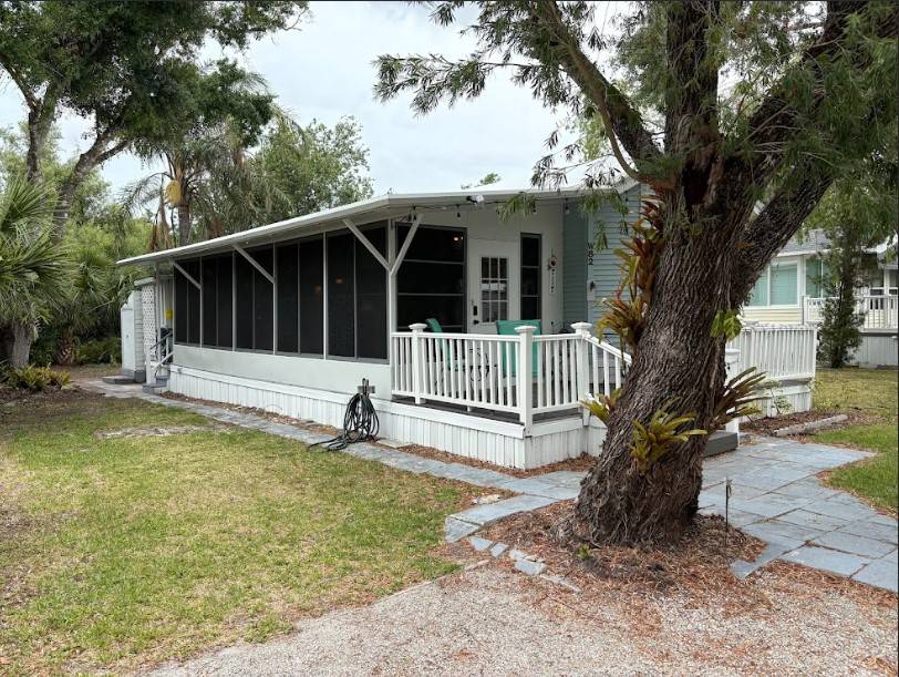 1300 N River Rd Lot W82 a Venice, FL Mobile or Manufactured Home for Sale