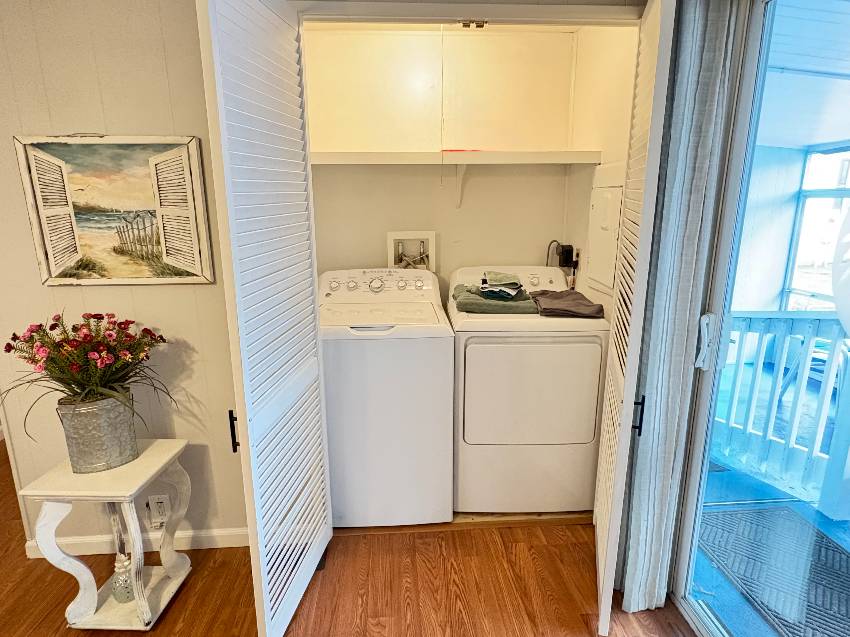 955 Bonaire a Venice, FL Mobile or Manufactured Home for Sale