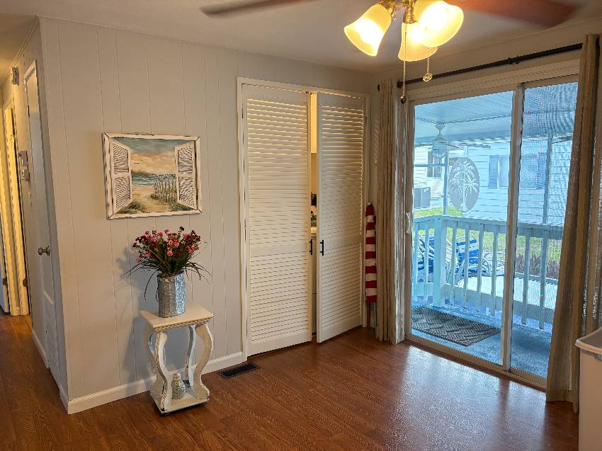 955 Bonaire a Venice, FL Mobile or Manufactured Home for Sale