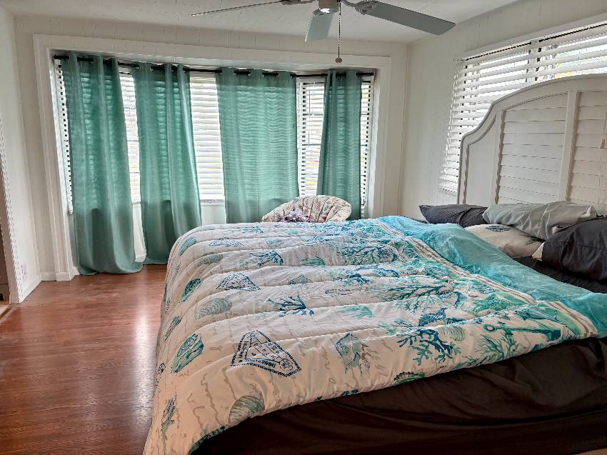 955 Bonaire a Venice, FL Mobile or Manufactured Home for Sale