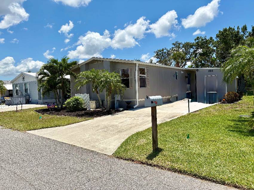 1225 N Indies Cir a Venice, FL Mobile or Manufactured Home for Sale