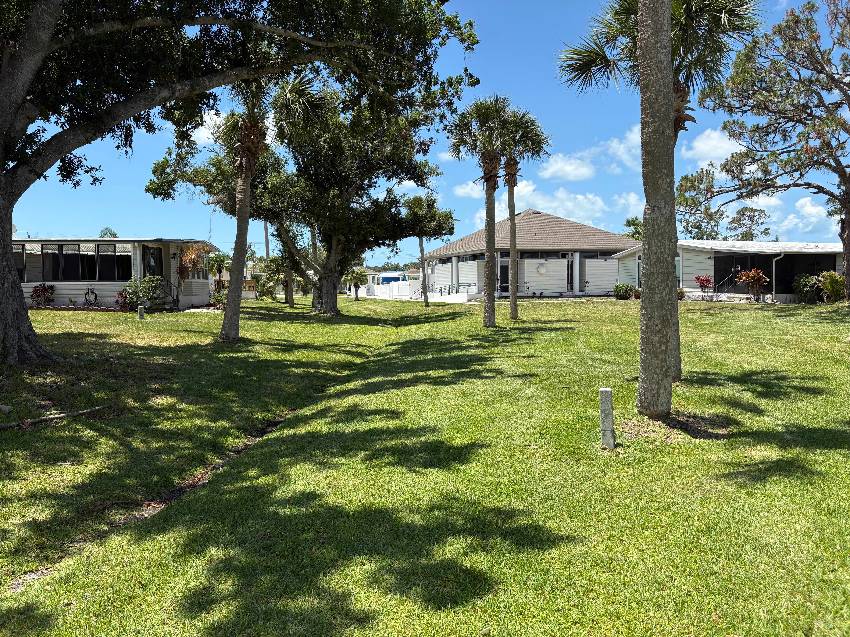 1225 N Indies Cir a Venice, FL Mobile or Manufactured Home for Sale