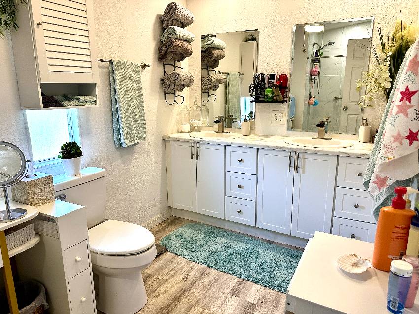 4330 Lake View Dr a Ellenton, FL Mobile or Manufactured Home for Sale