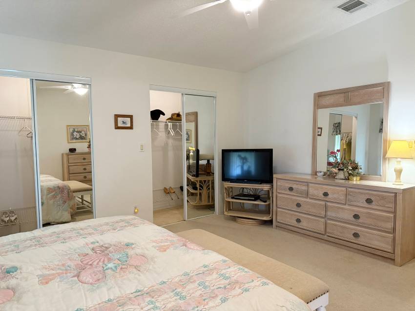 242 Gardenia Lane a Parrish, FL Mobile or Manufactured Home for Sale