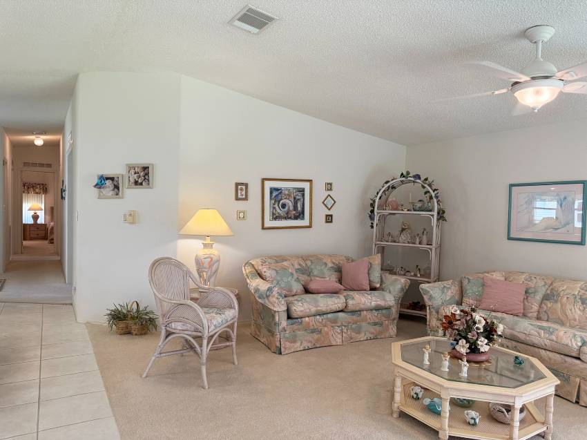 242 Gardenia Lane a Parrish, FL Mobile or Manufactured Home for Sale