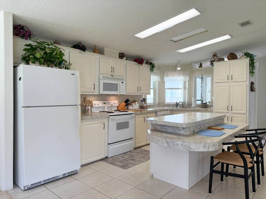 242 Gardenia Lane a Parrish, FL Mobile or Manufactured Home for Sale