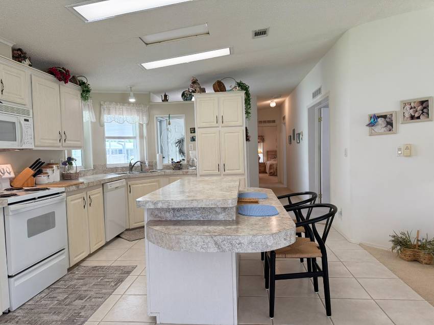 242 Gardenia Lane a Parrish, FL Mobile or Manufactured Home for Sale
