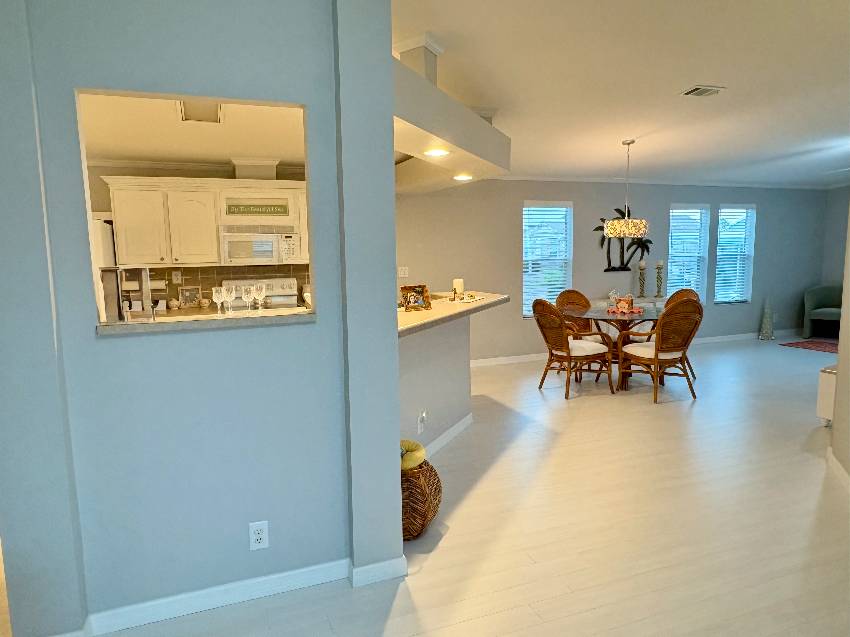 968 Bonaire E a Venice, FL Mobile or Manufactured Home for Sale