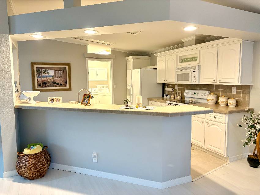 968 Bonaire E a Venice, FL Mobile or Manufactured Home for Sale