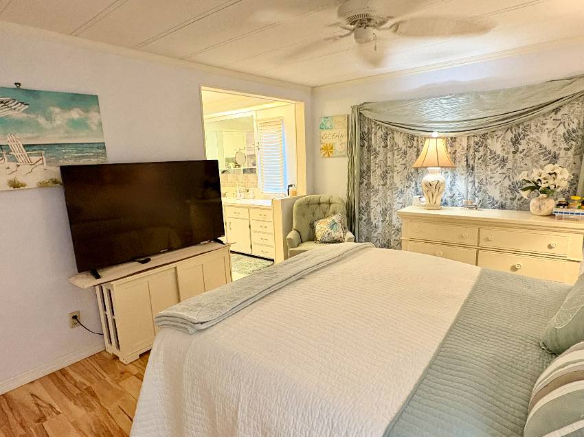 385 Sanibel St a Nokomis, FL Mobile or Manufactured Home for Sale