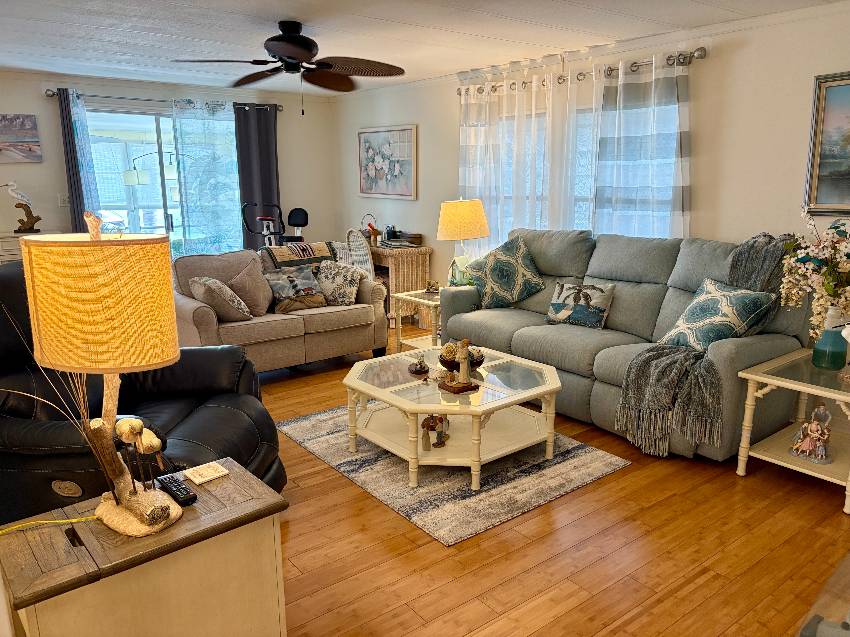 385 Sanibel St a Nokomis, FL Mobile or Manufactured Home for Sale
