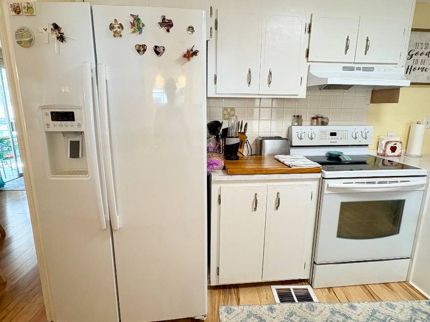 385 Sanibel St a Nokomis, FL Mobile or Manufactured Home for Sale