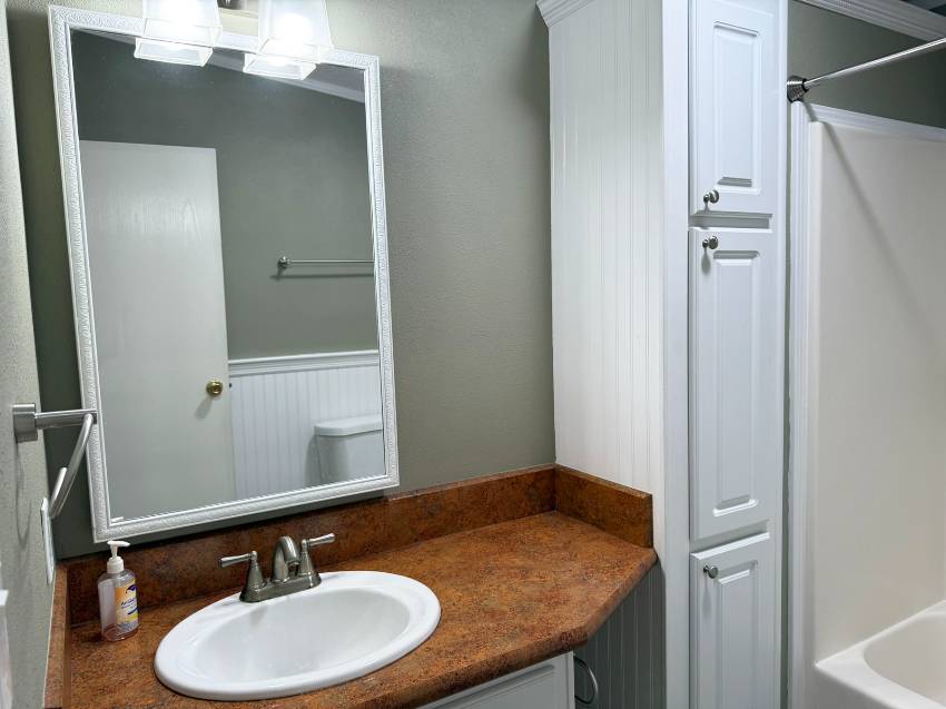 204 Bougainvillea Lane a Parrish, FL Mobile or Manufactured Home for Sale