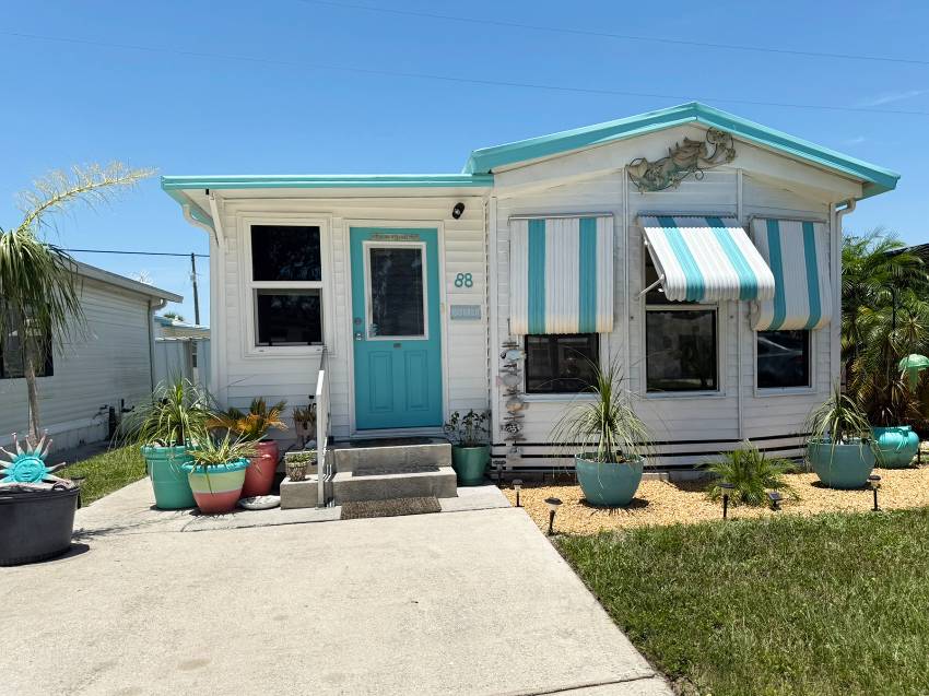 Mobile home for sale in Palmetto, FL