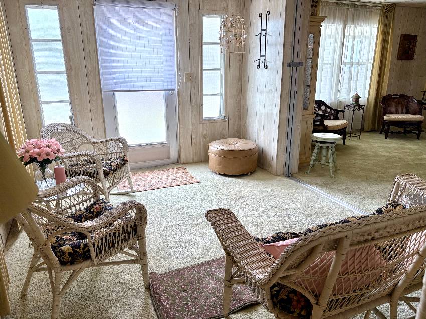421 Bimini a Venice, FL Mobile or Manufactured Home for Sale