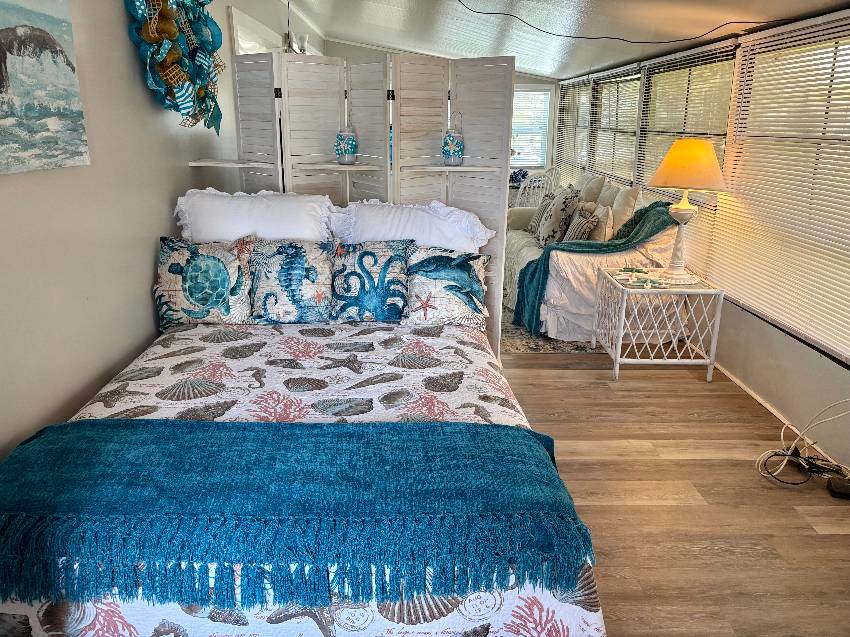 1300 N River Rd Lot R60 a Venice, FL Mobile or Manufactured Home for Sale