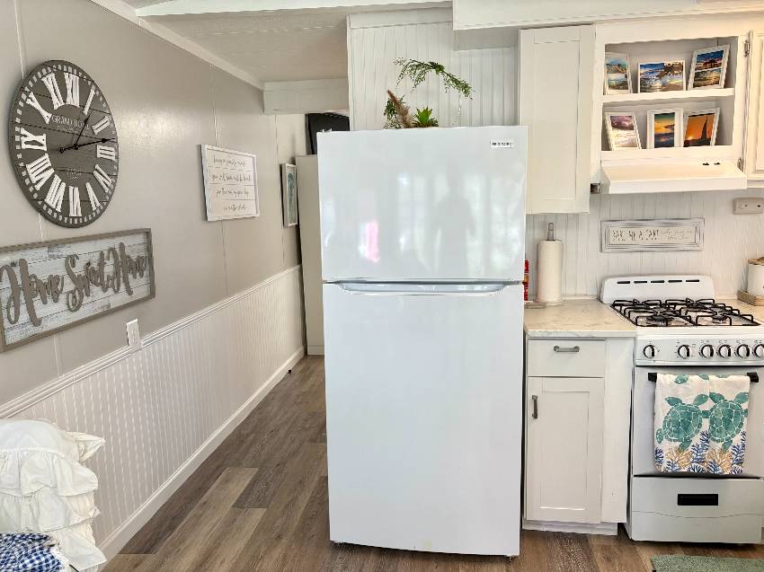 1300 N River Rd Lot R60 a Venice, FL Mobile or Manufactured Home for Sale