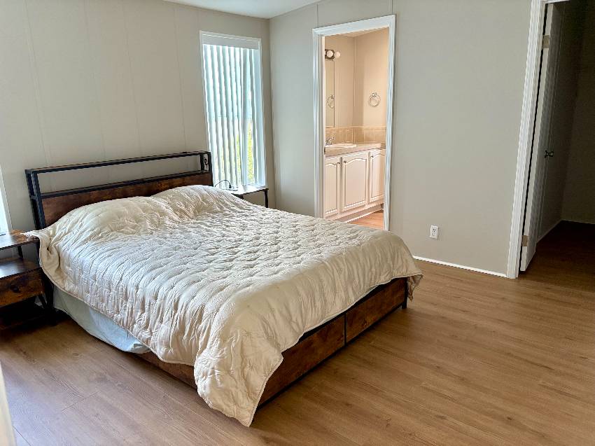 906 Cayman West a Venice, FL Mobile or Manufactured Home for Sale