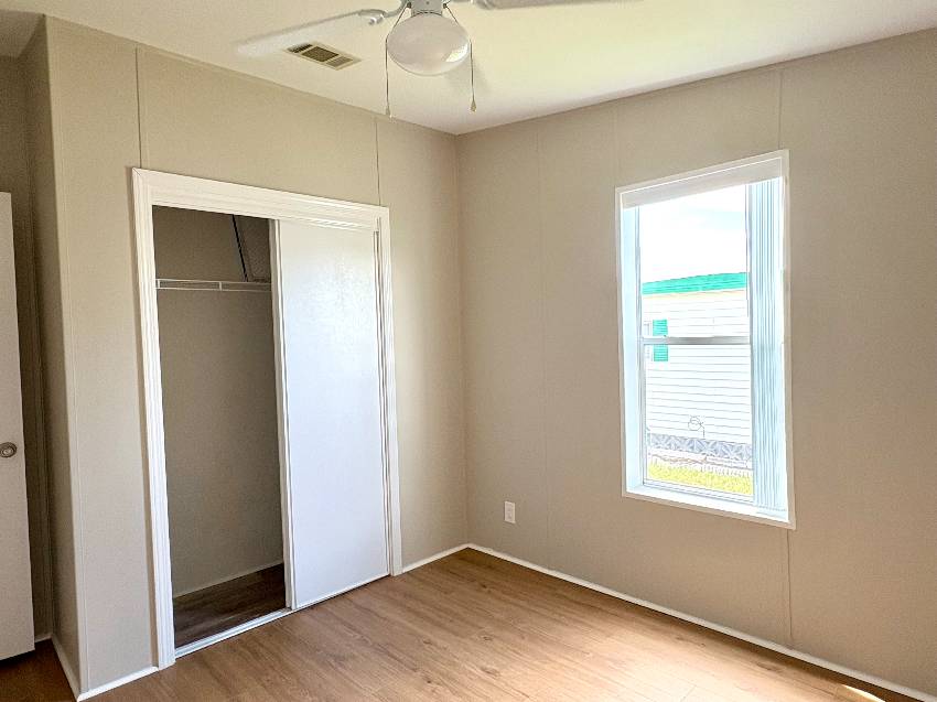 906 Cayman West a Venice, FL Mobile or Manufactured Home for Sale