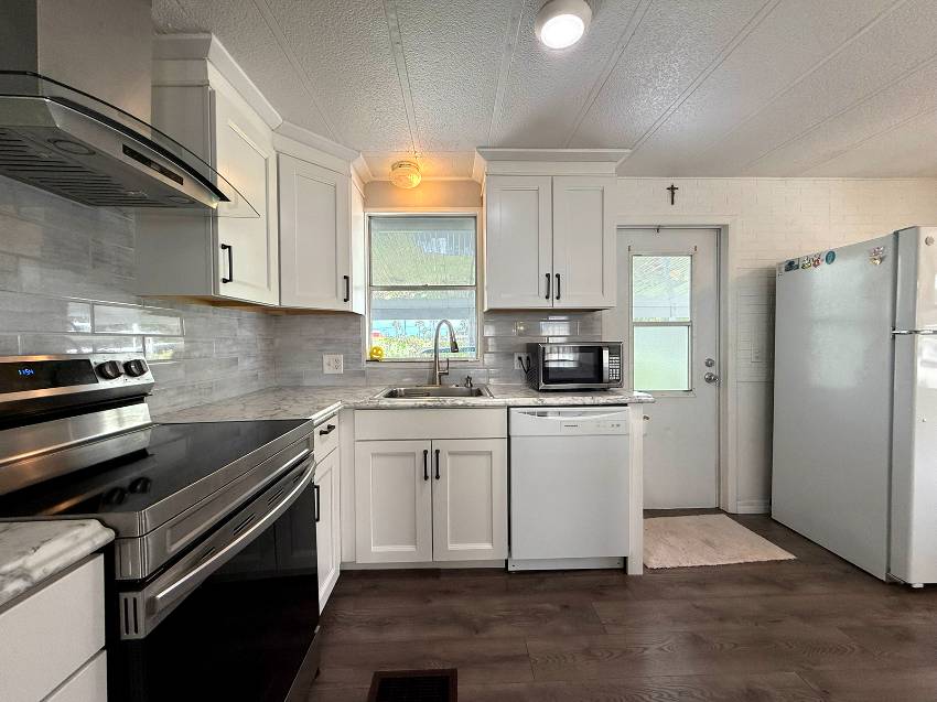 408 Coquina Dr a E, FL Mobile or Manufactured Home for Sale